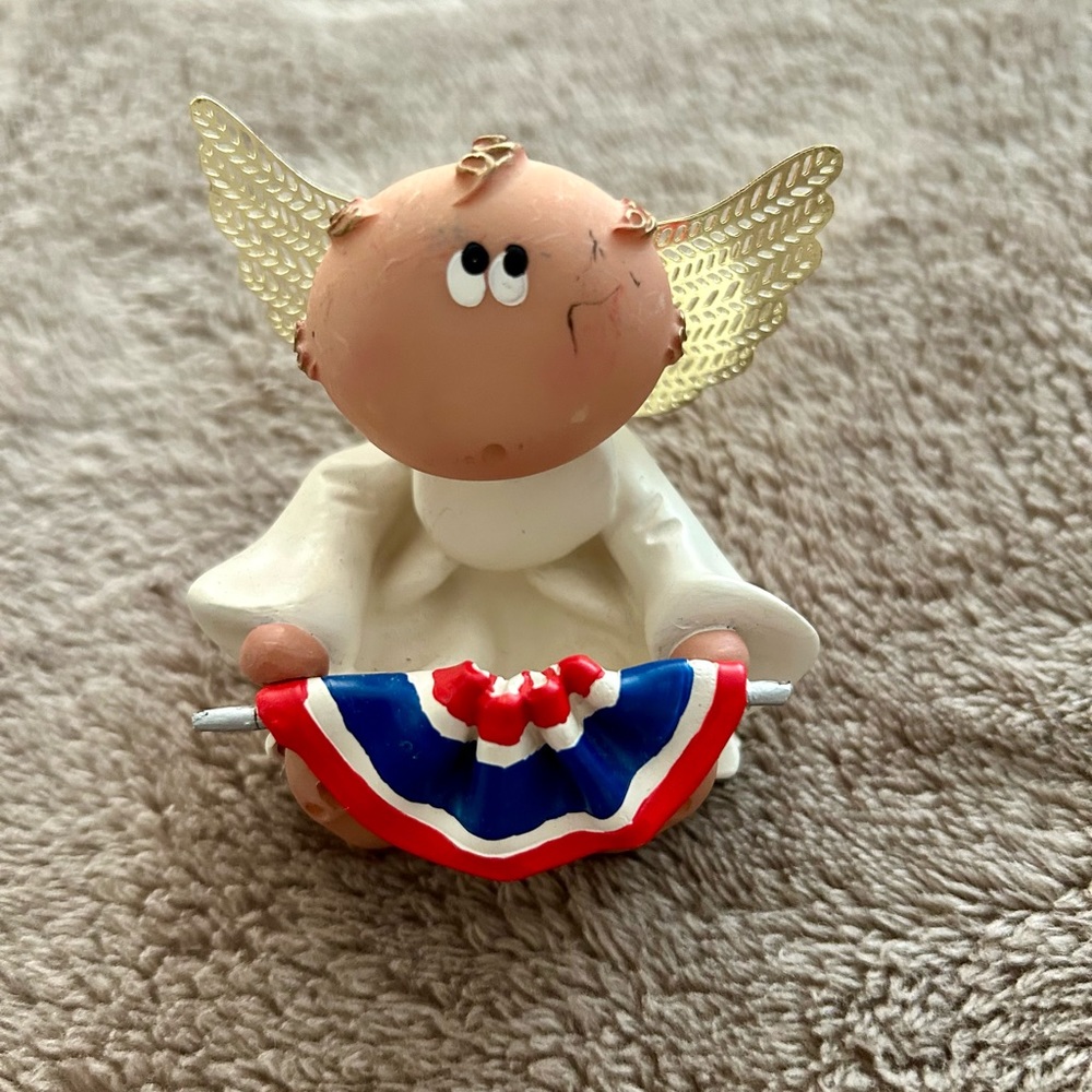 2001 Angel and Cheeks Cherub Patriotic Angel